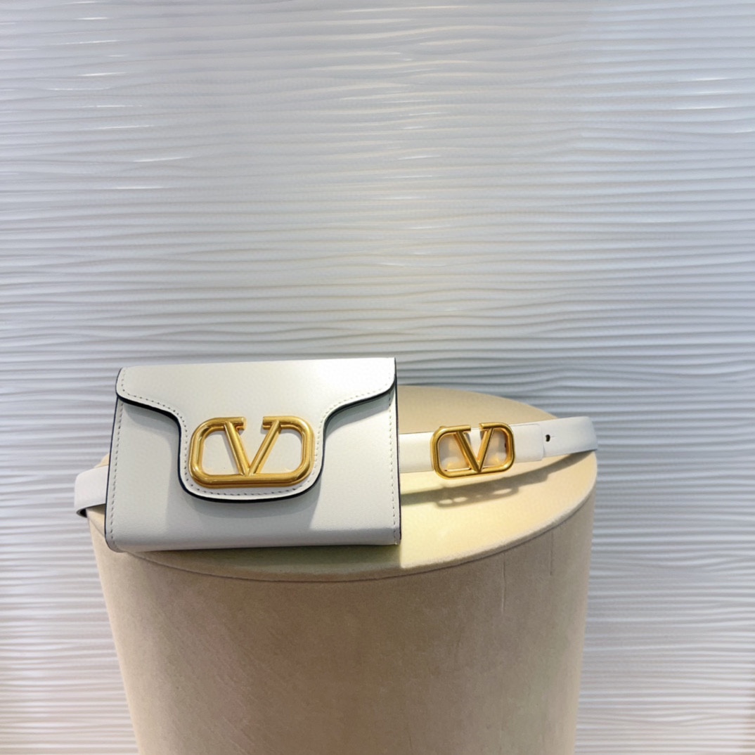 新版华伦腰包现货❗️金球系列 永远的王炸👑包型上做了改良，包身立体 整体会硬朗很多，腰包可调节 斜挎可调