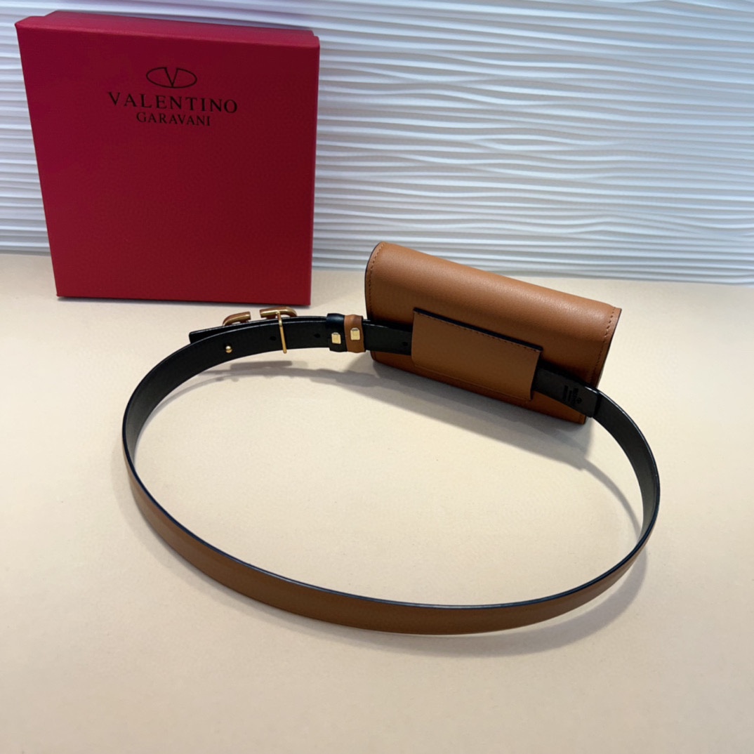 新版华伦腰包现货❗️金球系列 永远的王炸👑包型上做了改良，包身立体 整体会硬朗很多，腰包可调节 斜挎可调