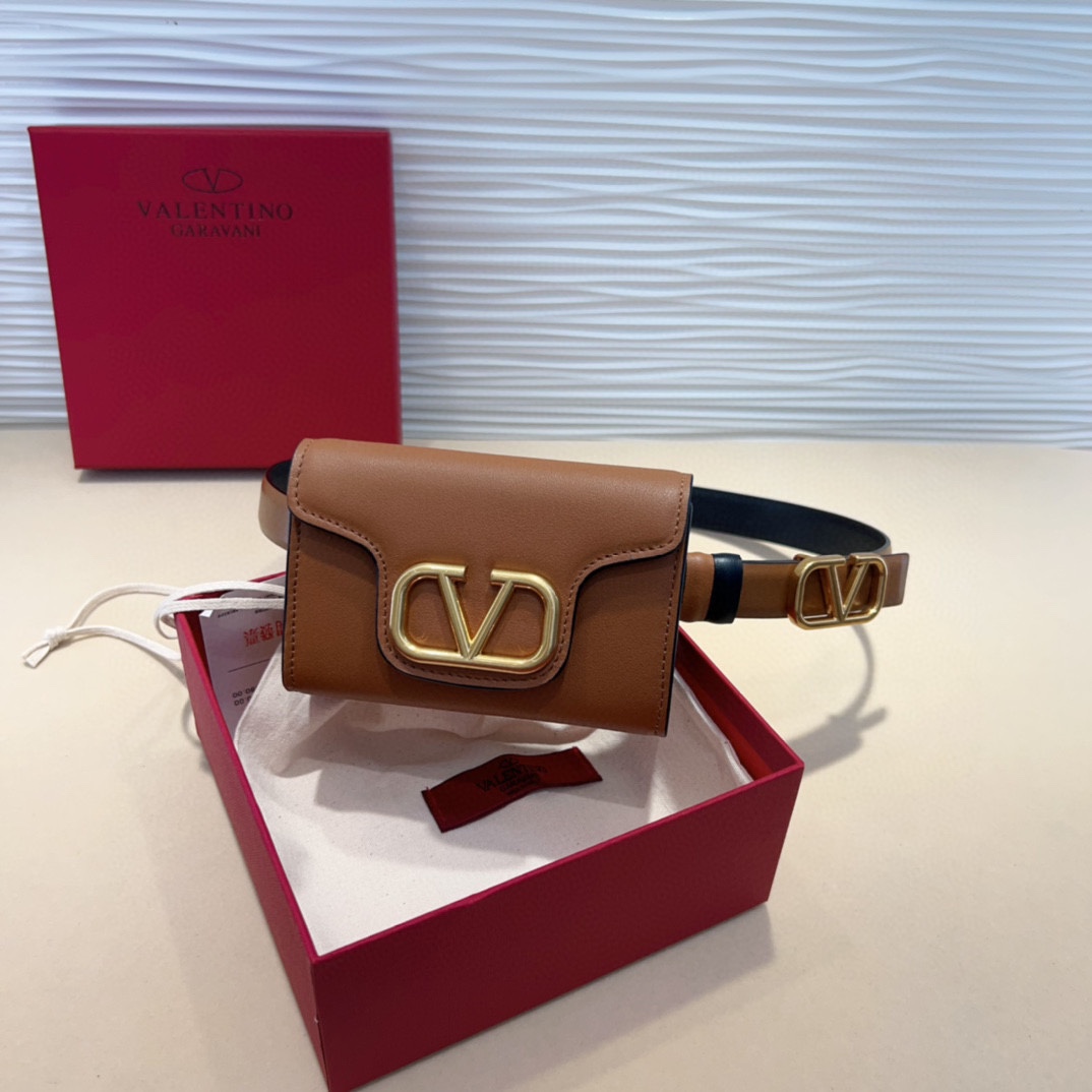 新版华伦腰包现货❗️金球系列 永远的王炸👑包型上做了改良，包身立体 整体会硬朗很多，腰包可调节 斜挎可调