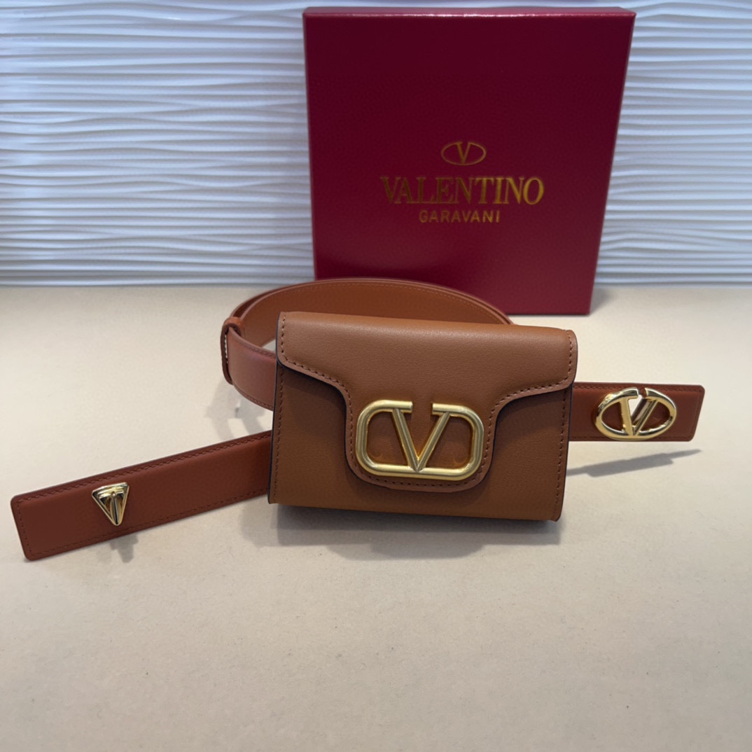 新版华伦腰包现货❗️金球系列 永远的王炸👑包型上做了改良，包身立体 整体会硬朗很多，腰包可调节 斜挎可调