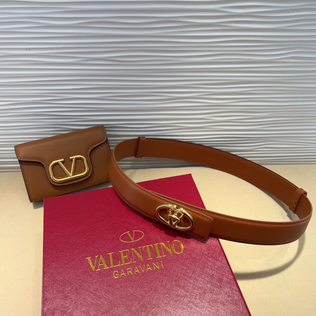 新版华伦腰包现货❗️金球系列 永远的王炸👑包型上做了改良，包身立体 整体会硬朗很多，腰包可调节 斜挎可调