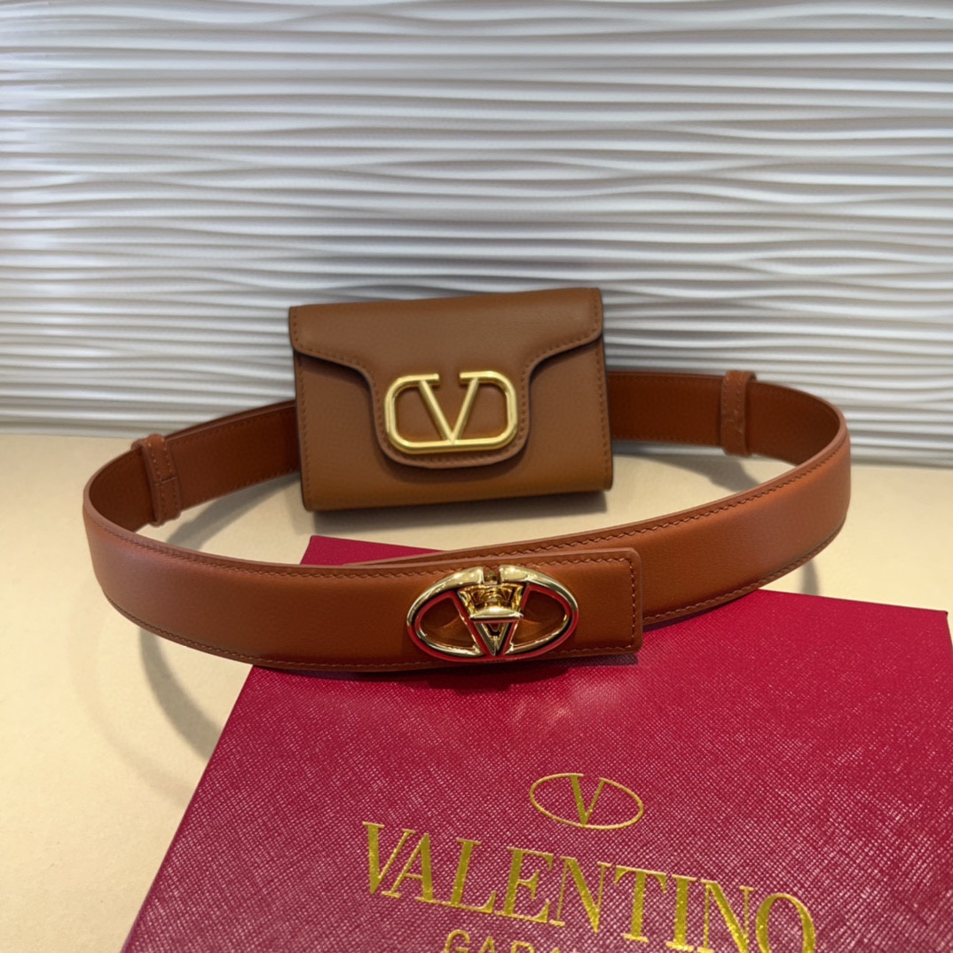 新版华伦腰包现货❗️金球系列 永远的王炸👑包型上做了改良，包身立体 整体会硬朗很多，腰包可调节 斜挎可调