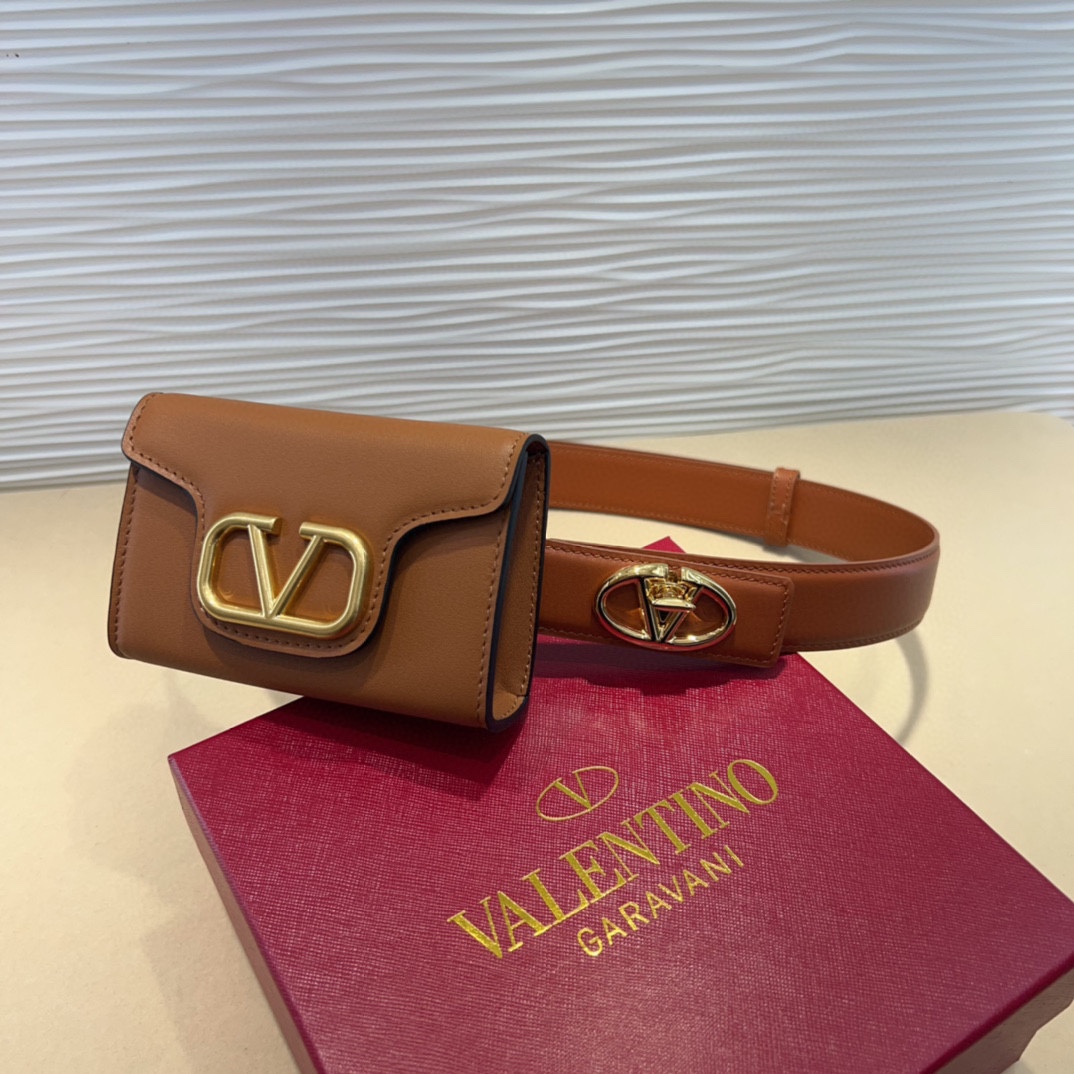 新版华伦腰包现货❗️金球系列 永远的王炸👑包型上做了改良，包身立体 整体会硬朗很多，腰包可调节 斜挎可调