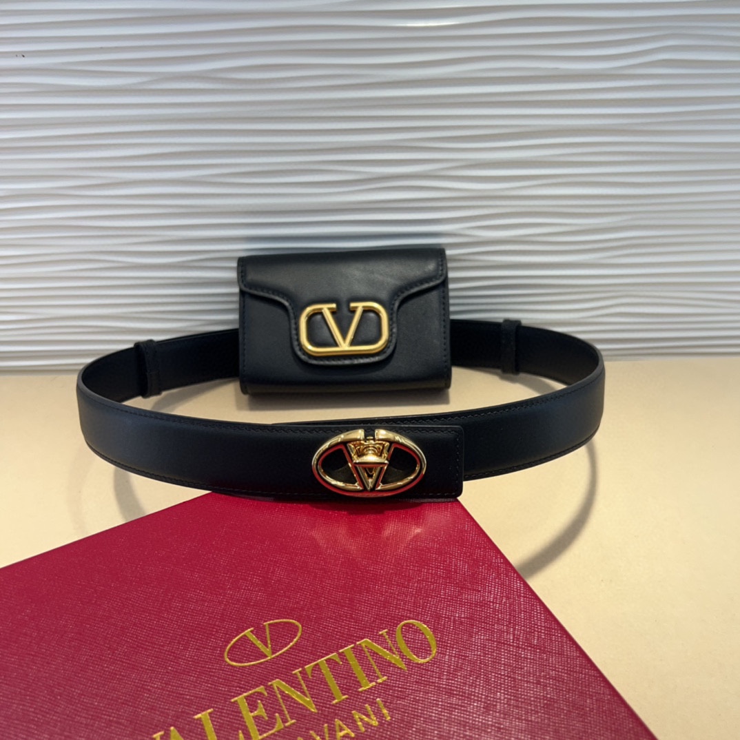 新版华伦腰包现货❗️金球系列 永远的王炸👑包型上做了改良，包身立体 整体会硬朗很多，腰包可调节 斜挎可调