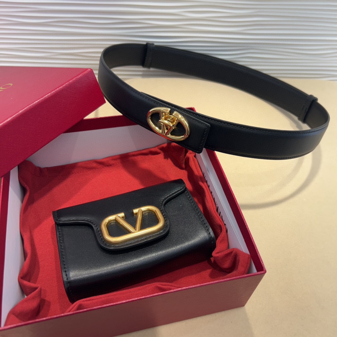 新版华伦腰包现货❗️金球系列 永远的王炸👑包型上做了改良，包身立体 整体会硬朗很多，腰包可调节 斜挎可调