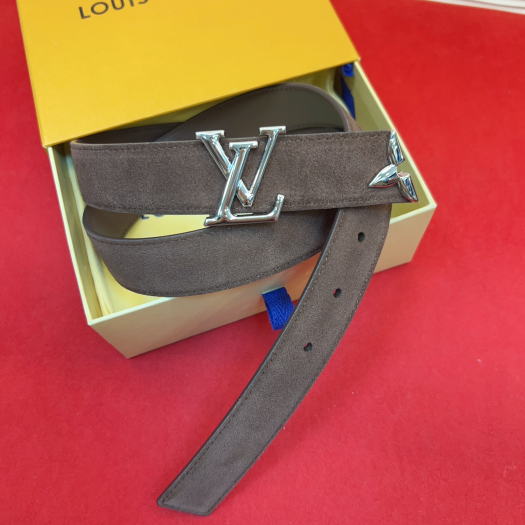 专柜同步新款 原版开发 纯铜材质 面料采用优质原厂面料。3.0cm