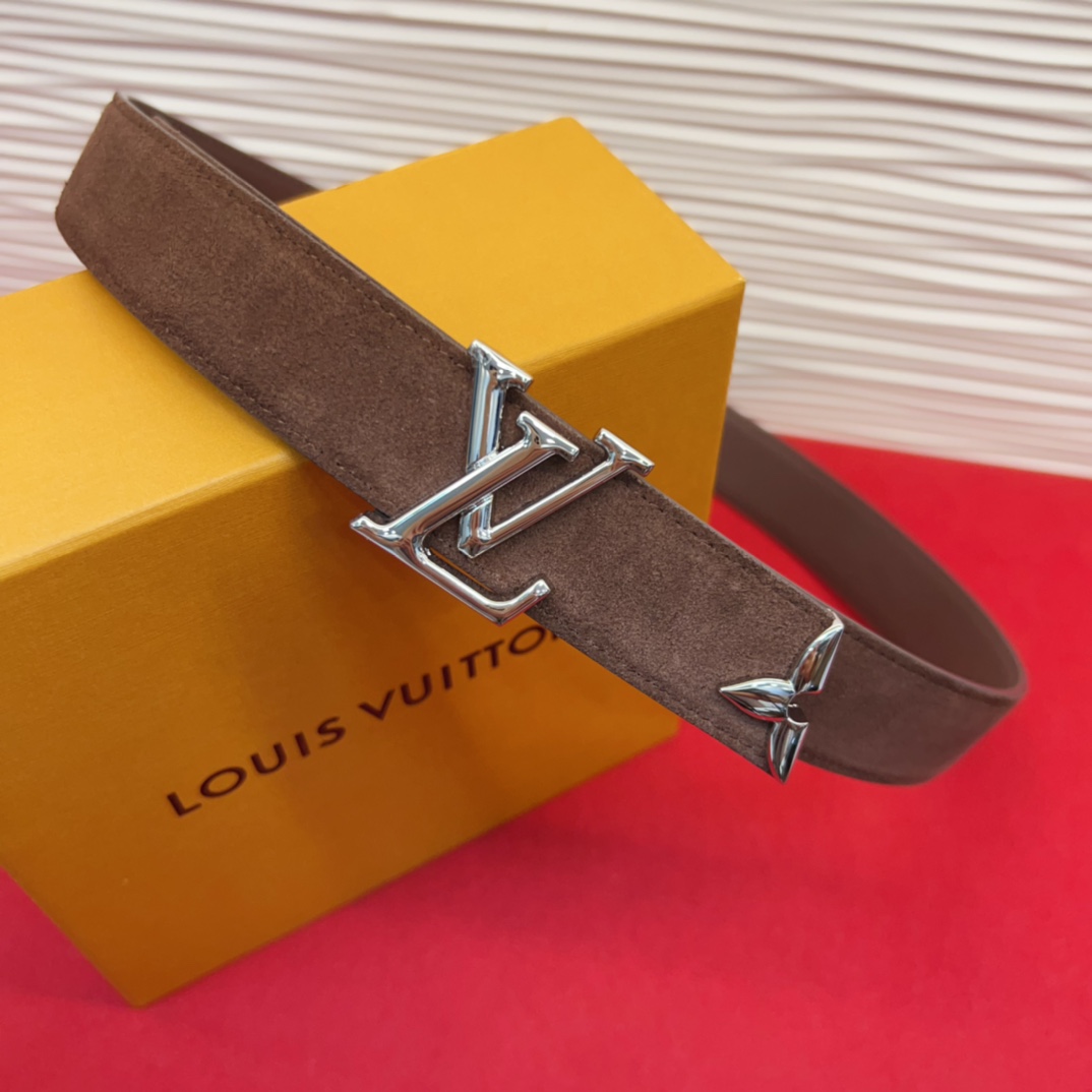 专柜同步新款 原版开发 纯铜材质 面料采用优质原厂面料。3.0cm