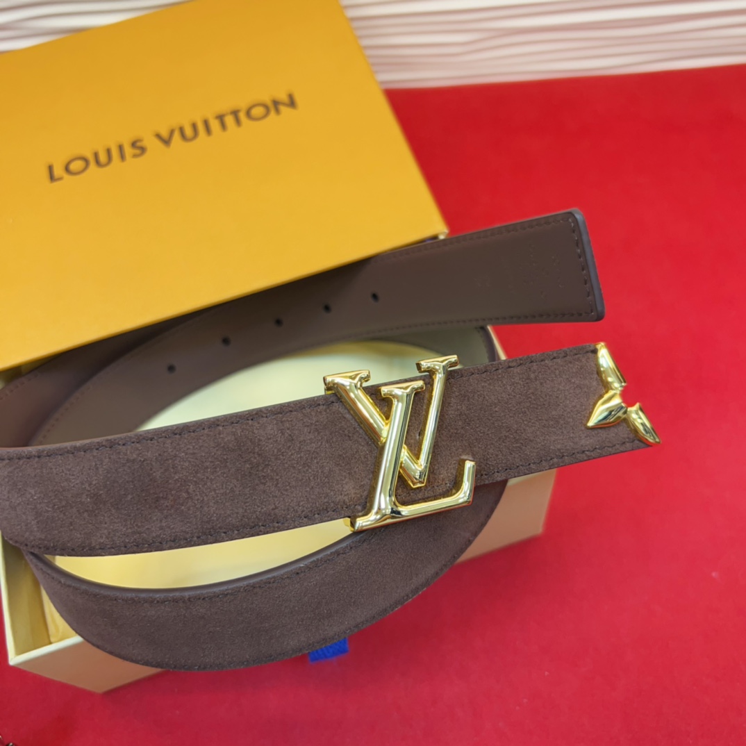 专柜同步新款 原版开发 纯铜材质 面料采用优质原厂面料。3.0cm