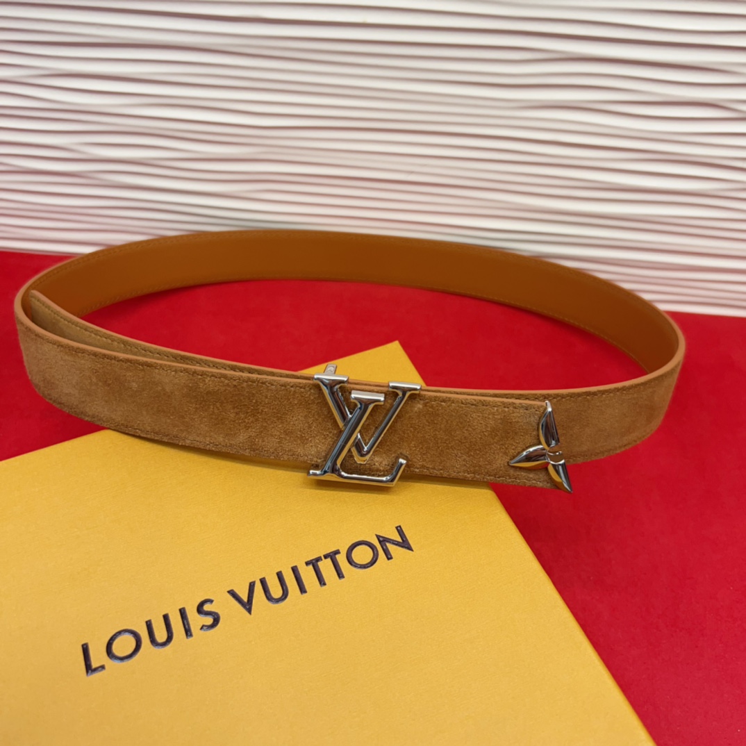 专柜同步新款 原版开发 纯铜材质 面料采用优质原厂面料。3.0cm