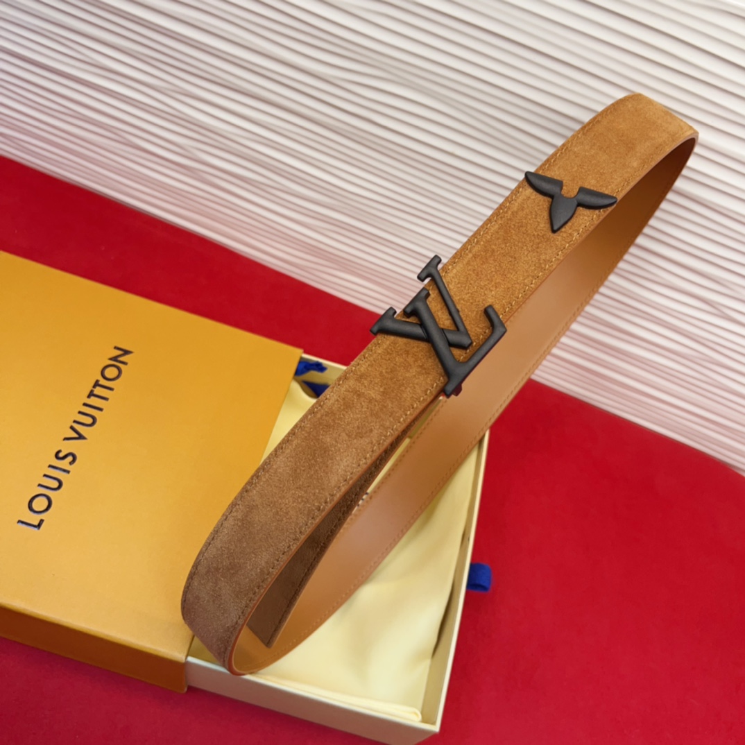 专柜同步新款 原版开发 纯铜材质 面料采用优质原厂面料。3.0cm