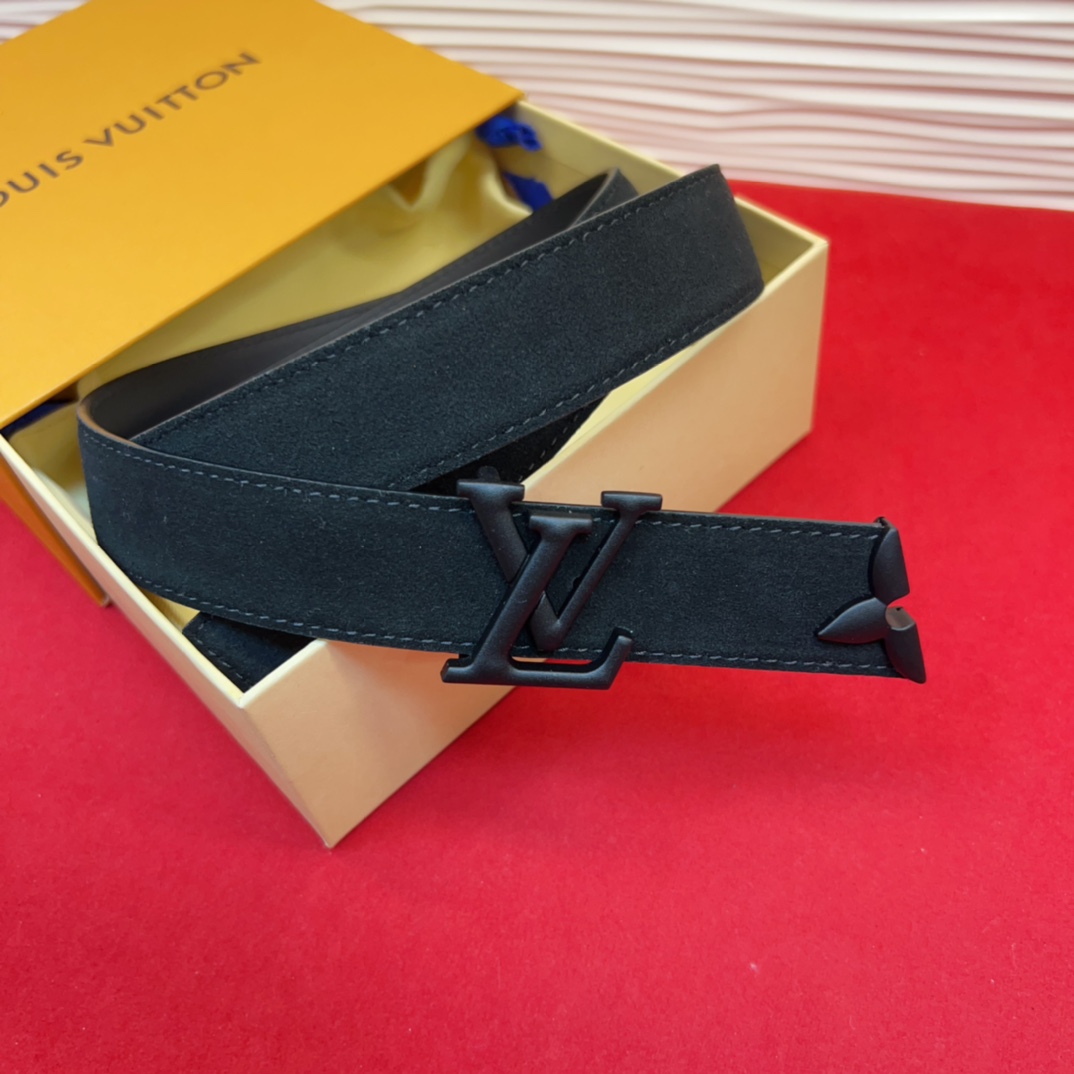 专柜同步新款 原版开发 纯铜材质 面料采用优质原厂面料。3.0cm