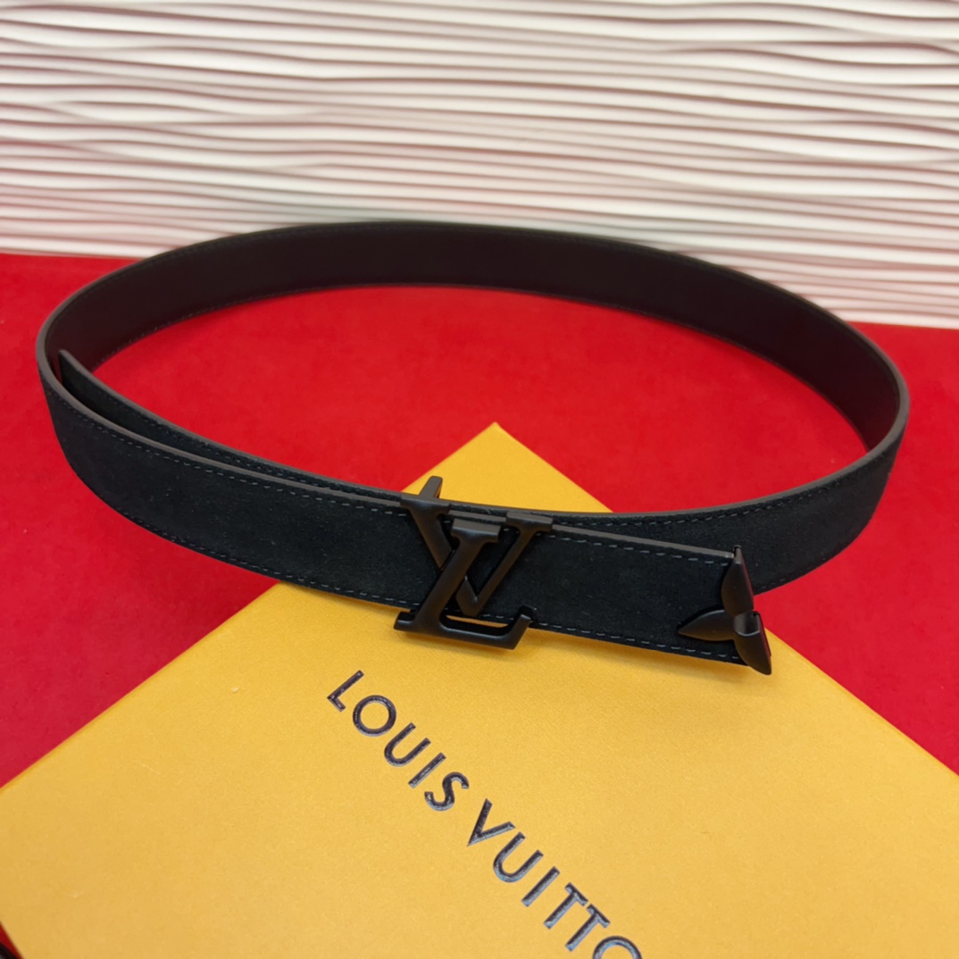 专柜同步新款 原版开发 纯铜材质 面料采用优质原厂面料。3.0cm