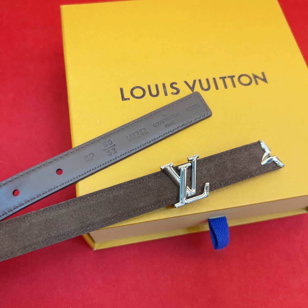 专柜同步新款 原版开发 纯铜材质 面料采用优质原厂面料。2.0cm