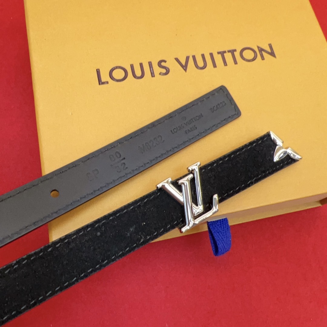 专柜同步新款 原版开发 纯铜材质 面料采用优质原厂面料。2.0cm