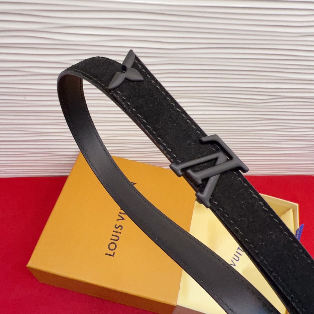 专柜同步新款 原版开发 纯铜材质 面料采用优质原厂面料。2.0cm