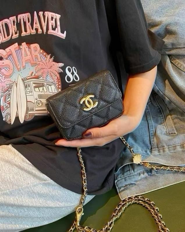 P 爆款出货🚚Chanel23A⁉️手工坊系列腰包，胸包💐太酷啦，👀精致🦁️小狮子，完美做工，超级百搭