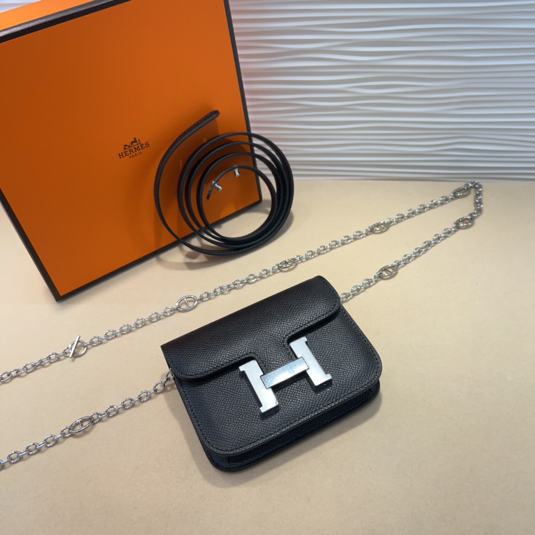 P kelly一直是时尚圈的热宠元素，各路达人都很爱！全套标配包装齐全，这货目前市面连个仿货的影子都木有