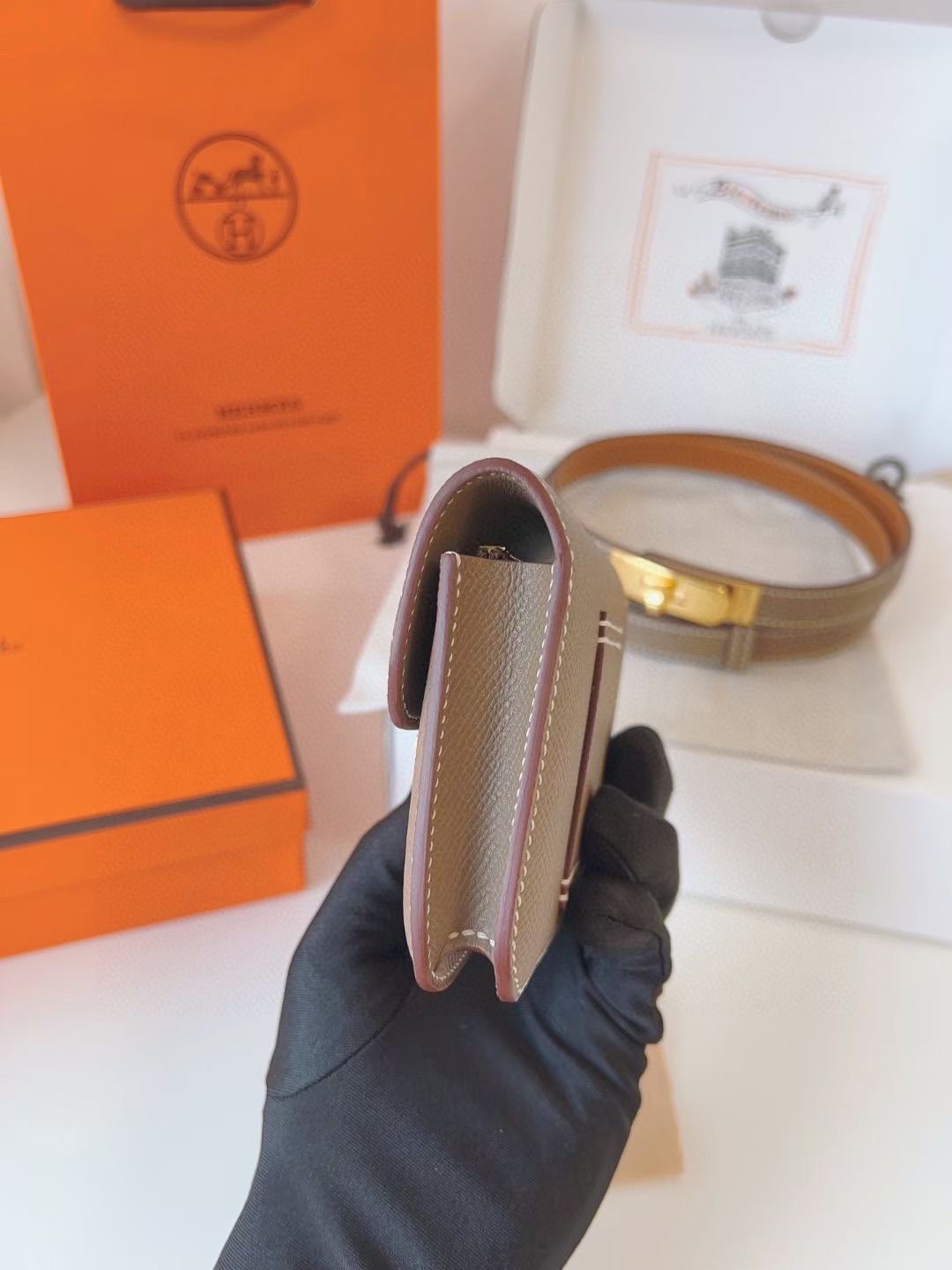 P 底面进口牛皮Kelly扣女士腰带 爱马仕专用纯手缝蜡线 ，法国（FilAuChinois）原厂蜡线 