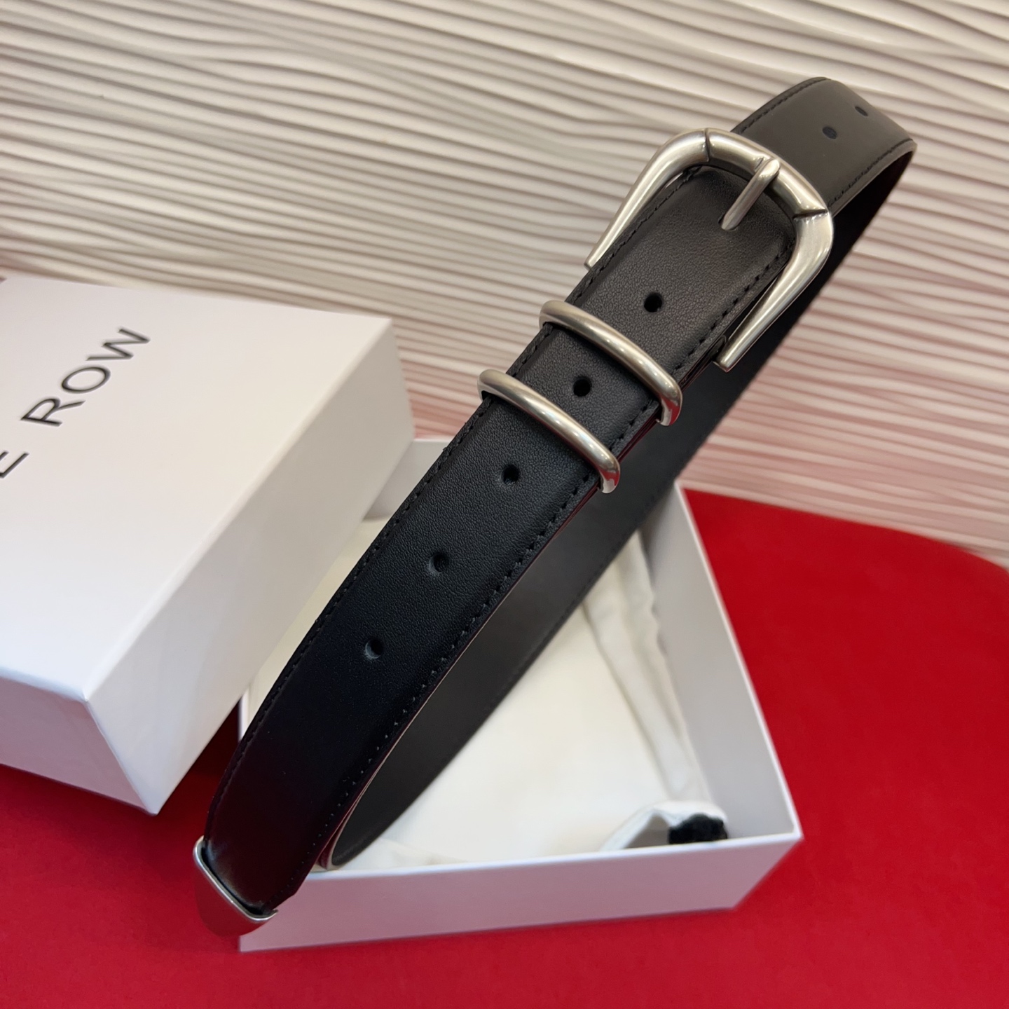 Therow Classic 系列 简约 精致五金 搭配进口牛皮