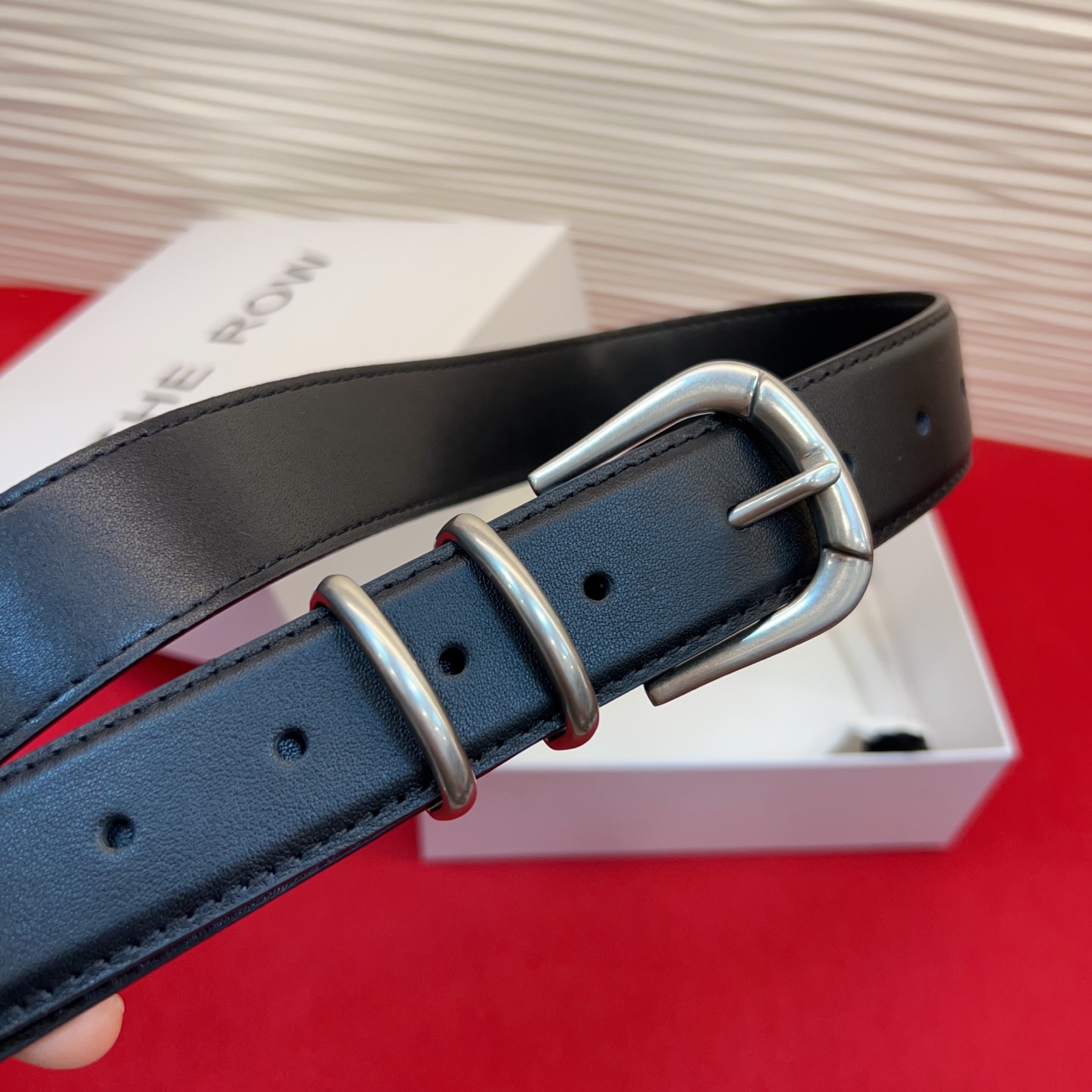 Therow Classic 系列 简约 精致五金 搭配进口牛皮