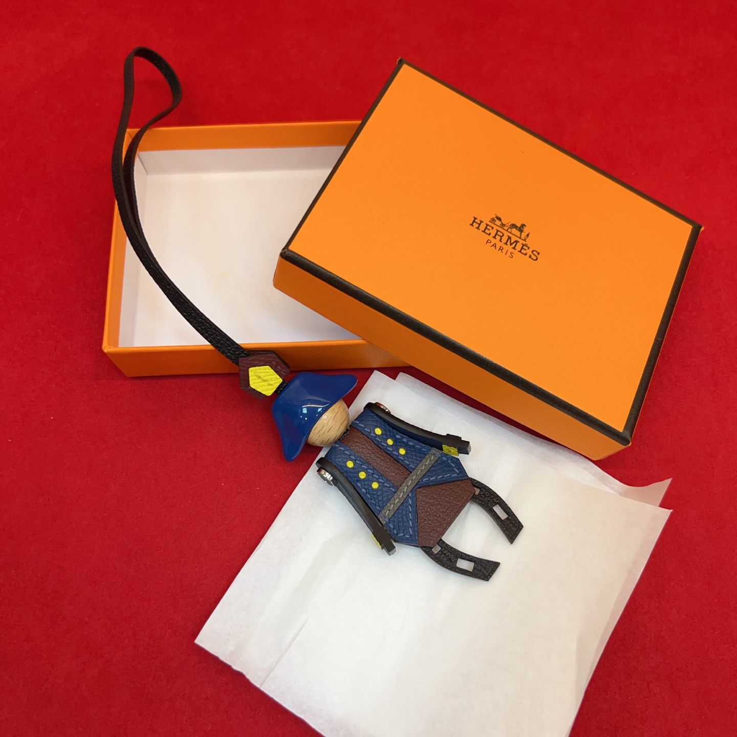 手工制作进口真皮欧美轻奢风海盗车载挂饰吊饰包包挂件。配图片盒子