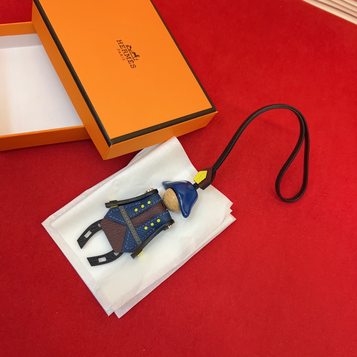 手工制作进口真皮欧美轻奢风海盗车载挂饰吊饰包包挂件。配图片盒子