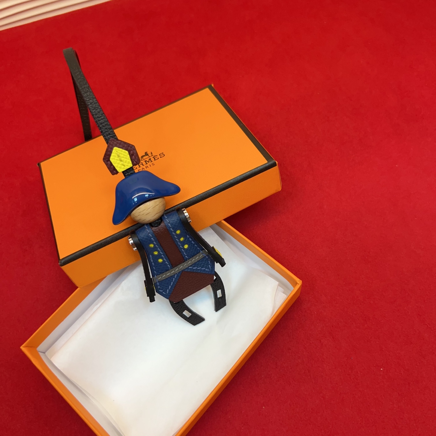 手工制作进口真皮欧美轻奢风海盗车载挂饰吊饰包包挂件。配图片盒子