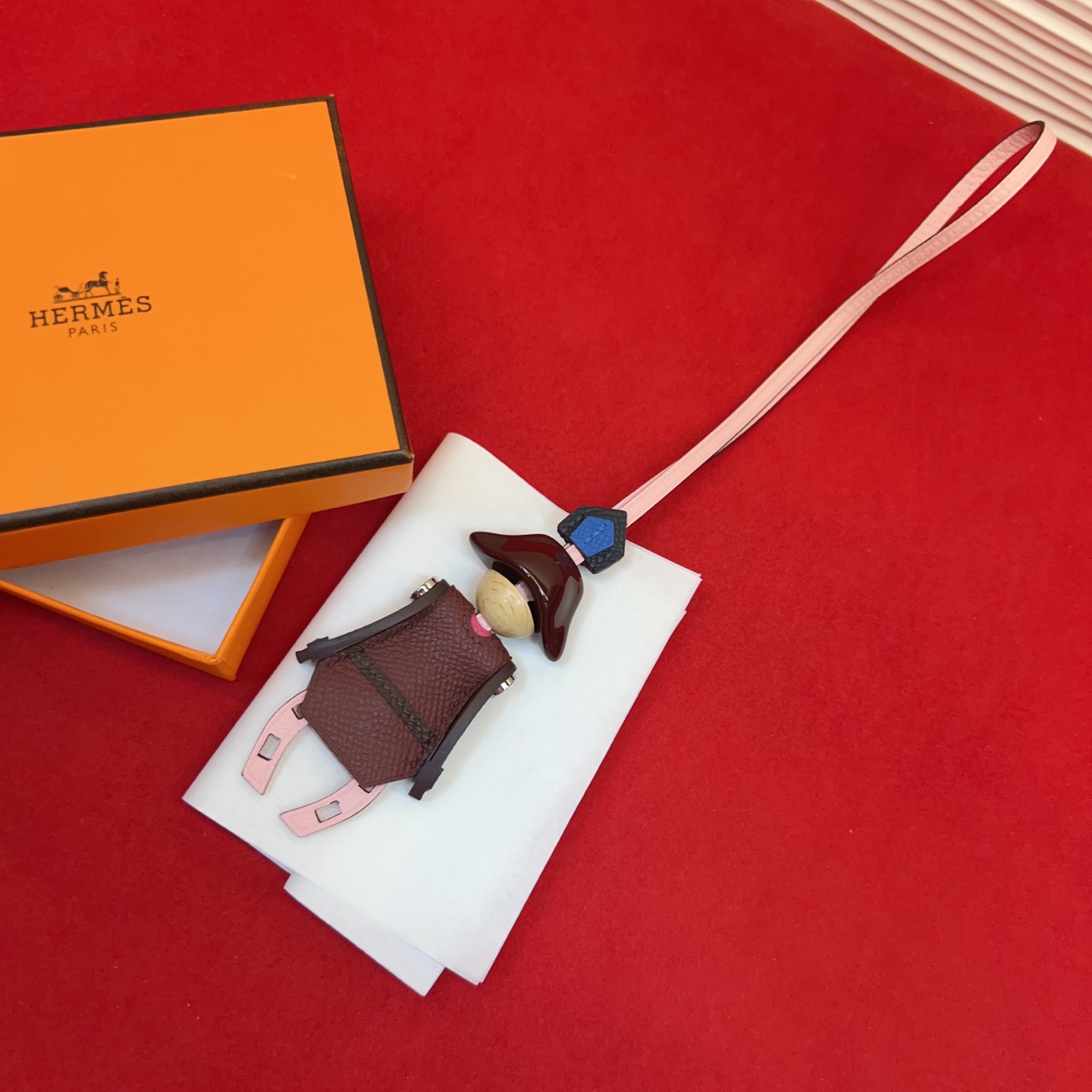 手工制作进口真皮欧美轻奢风海盗车载挂饰吊饰包包挂件。配图片盒子