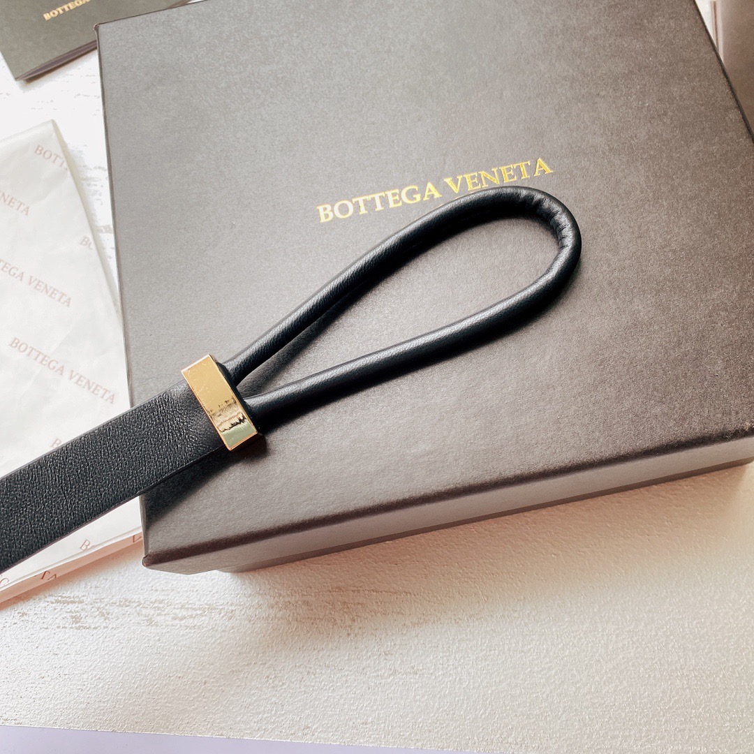 均码对拉皮带组成，实用性强，百搭款式，时尚潮流.有点小性感2.0Cm均码.小羊皮