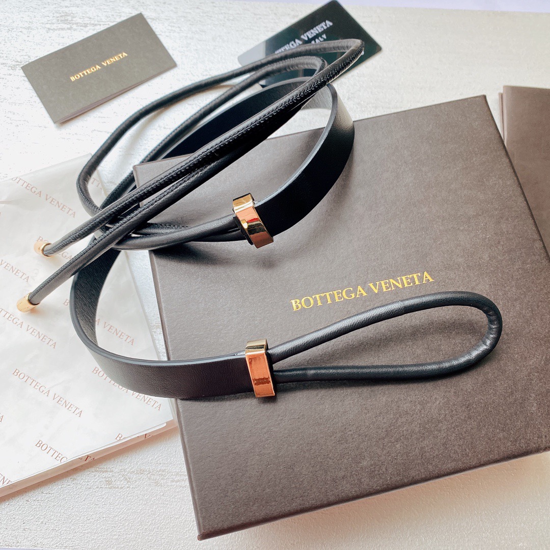 均码对拉皮带组成，实用性强，百搭款式，时尚潮流.有点小性感2.0Cm均码.小羊皮