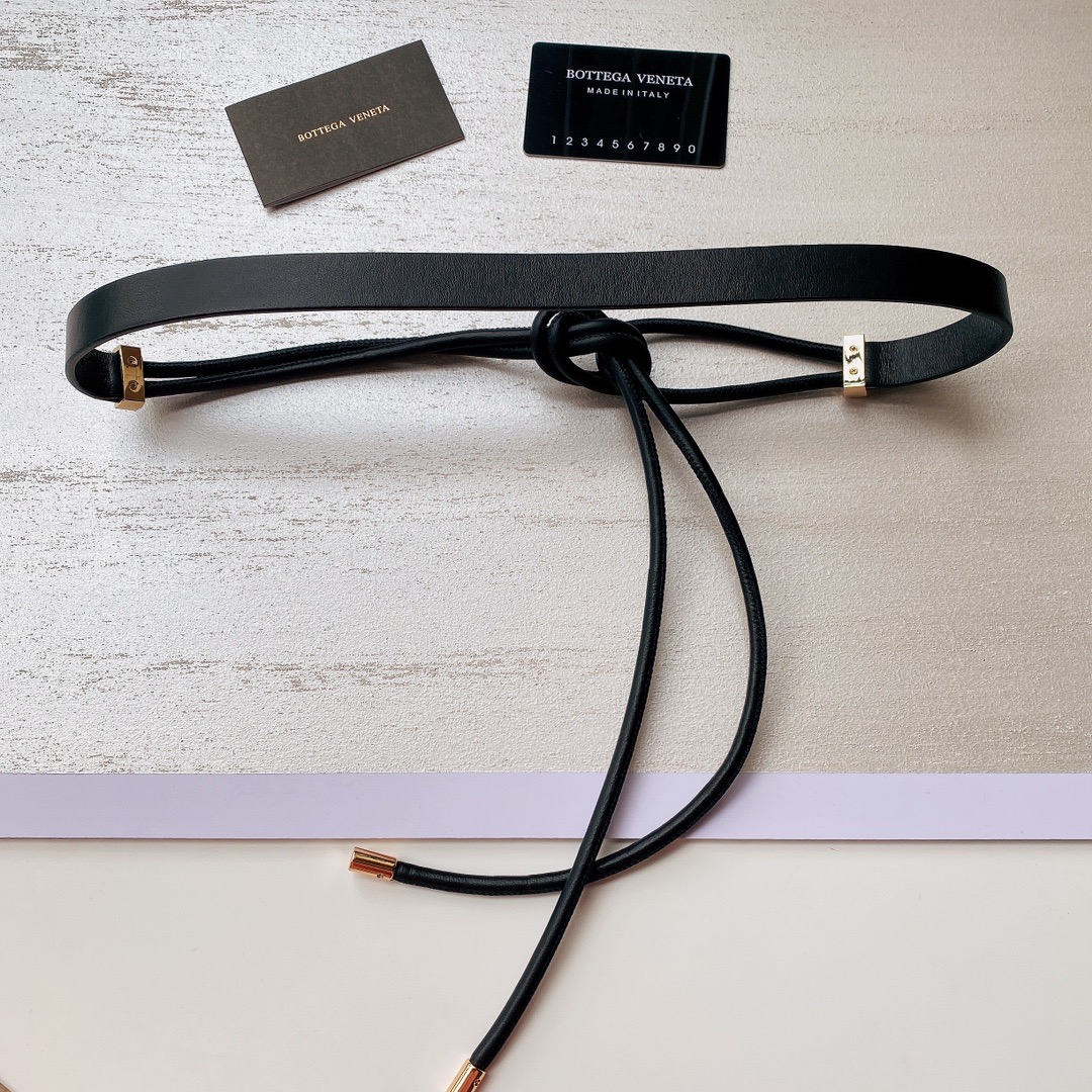 均码对拉皮带组成，实用性强，百搭款式，时尚潮流.有点小性感2.0Cm均码.小羊皮