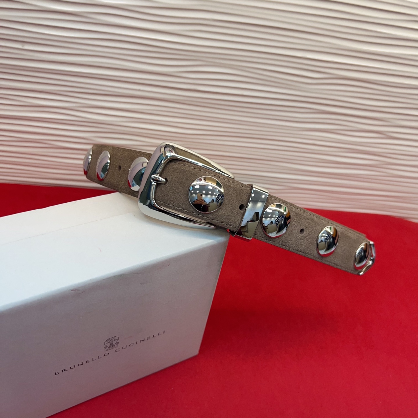 Brunello Cucinelli 男女通用休闲时尚打钉五金腰带！3.0Cm。网红款
