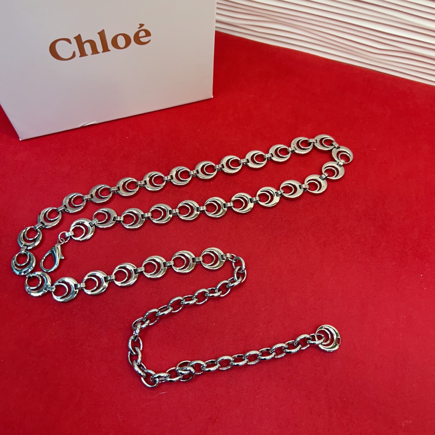 -新款腰链金属链条⛓️腰带-金色调效果-Logo细节开合设计，黄铜材质，搭配超炸感.