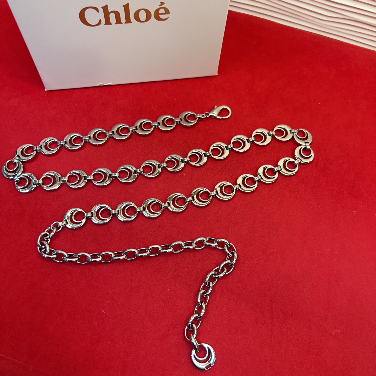 -新款腰链金属链条⛓️腰带-金色调效果-Logo细节开合设计，黄铜材质，搭配超炸感.