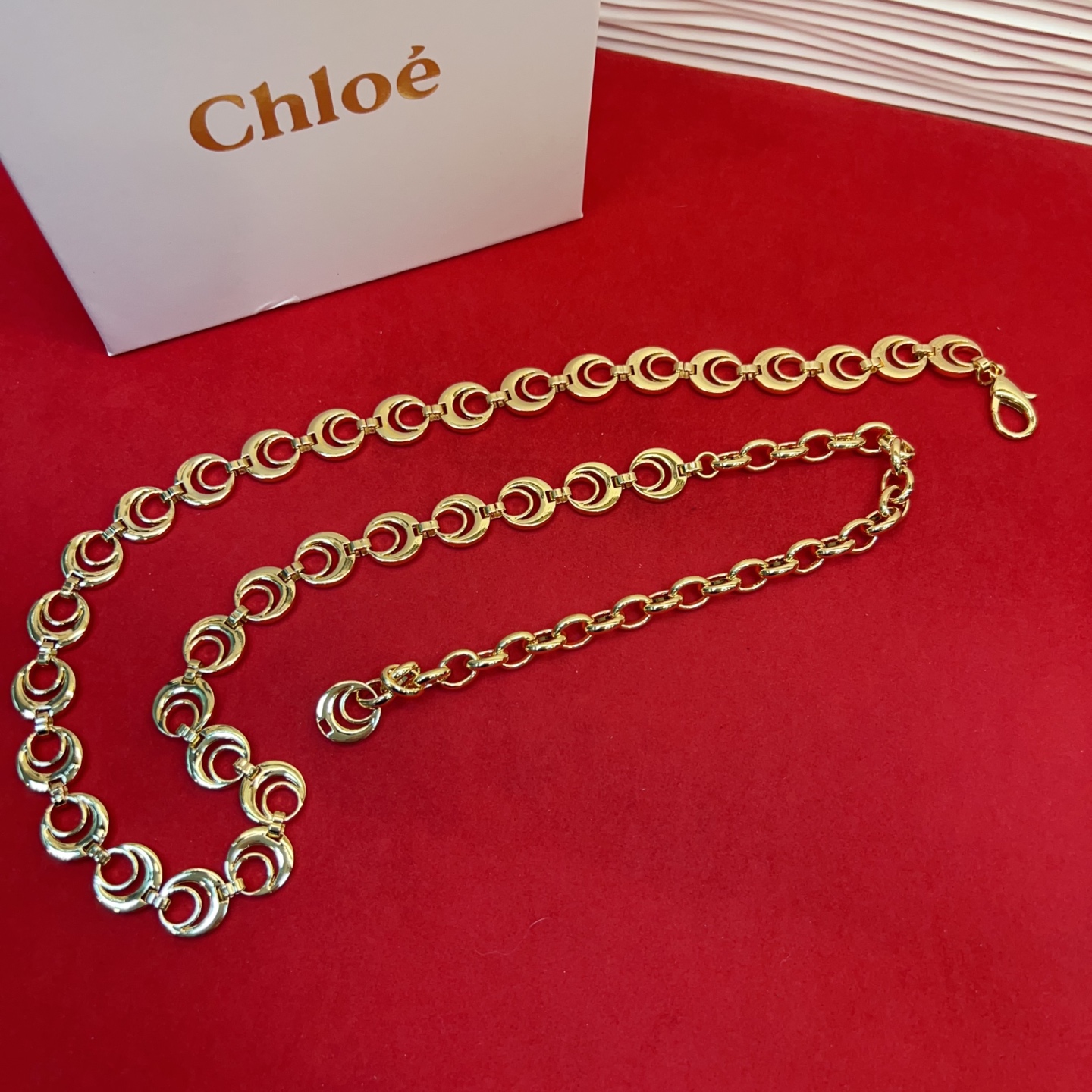 -新款腰链金属链条⛓️腰带-金色调效果-Logo细节开合设计，黄铜材质，搭配超炸感.