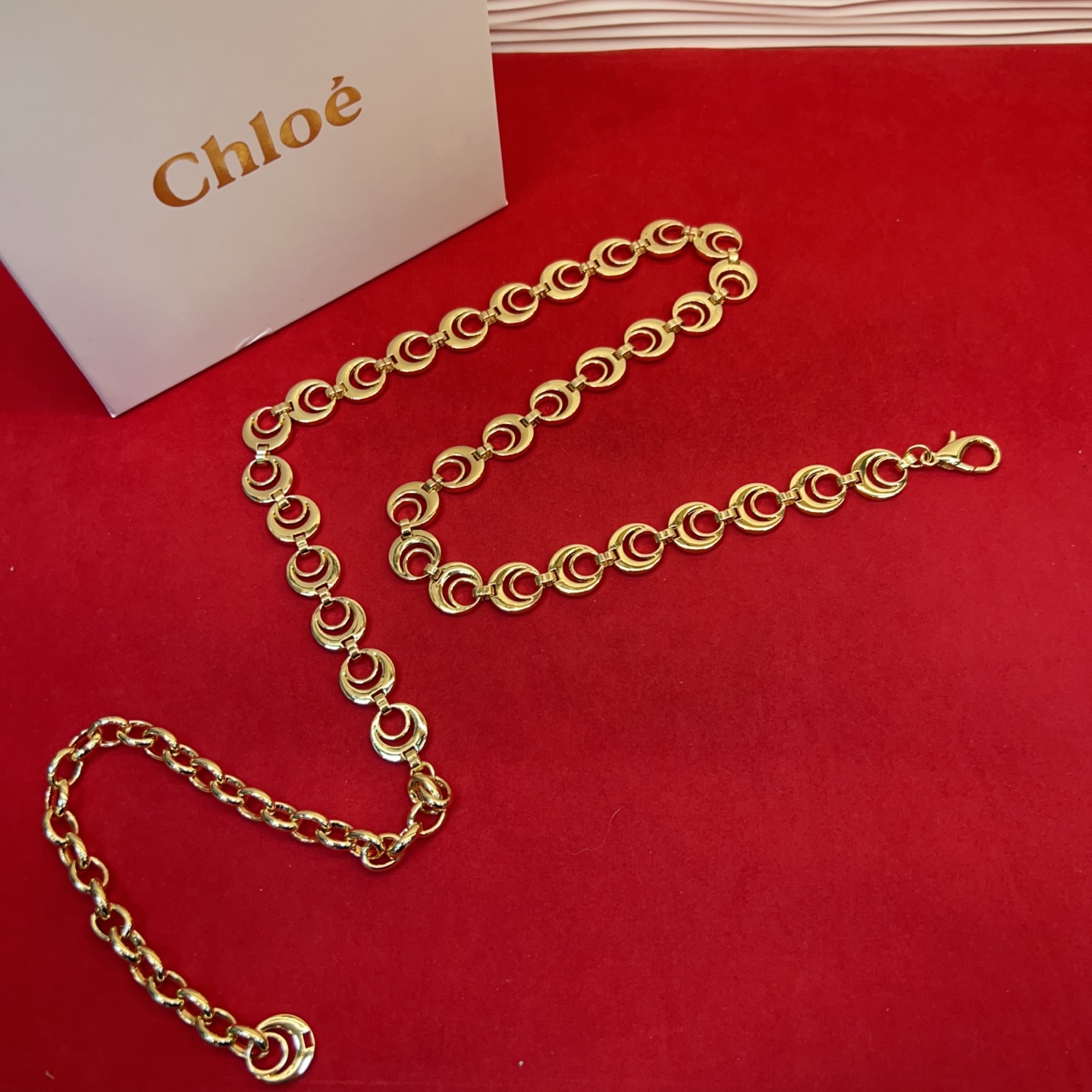 -新款腰链金属链条⛓️腰带-金色调效果-Logo细节开合设计，黄铜材质，搭配超炸感.