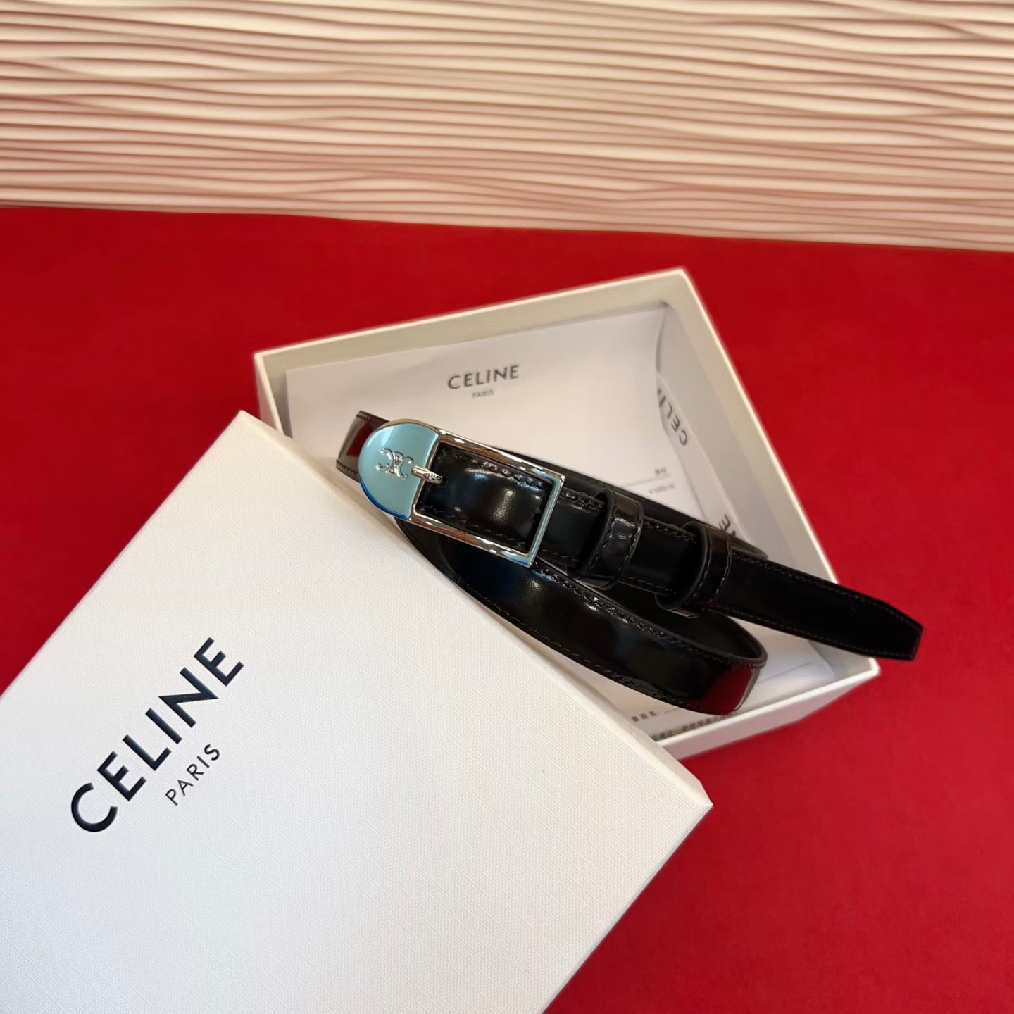 赛琳女装原单新款宽度:1.8cm精品凯旋门铜扣，正品复刻进口精选优质头层小牛皮，全粒面小牛皮，正版烫金l