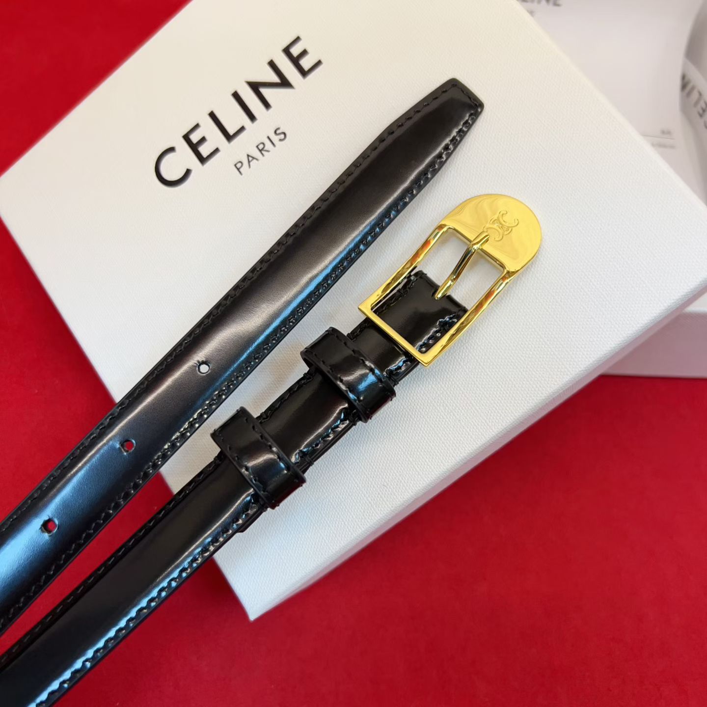 赛琳女装原单新款宽度:1.8cm精品凯旋门铜扣，正品复刻进口精选优质头层小牛皮，全粒面小牛皮，正版烫金l