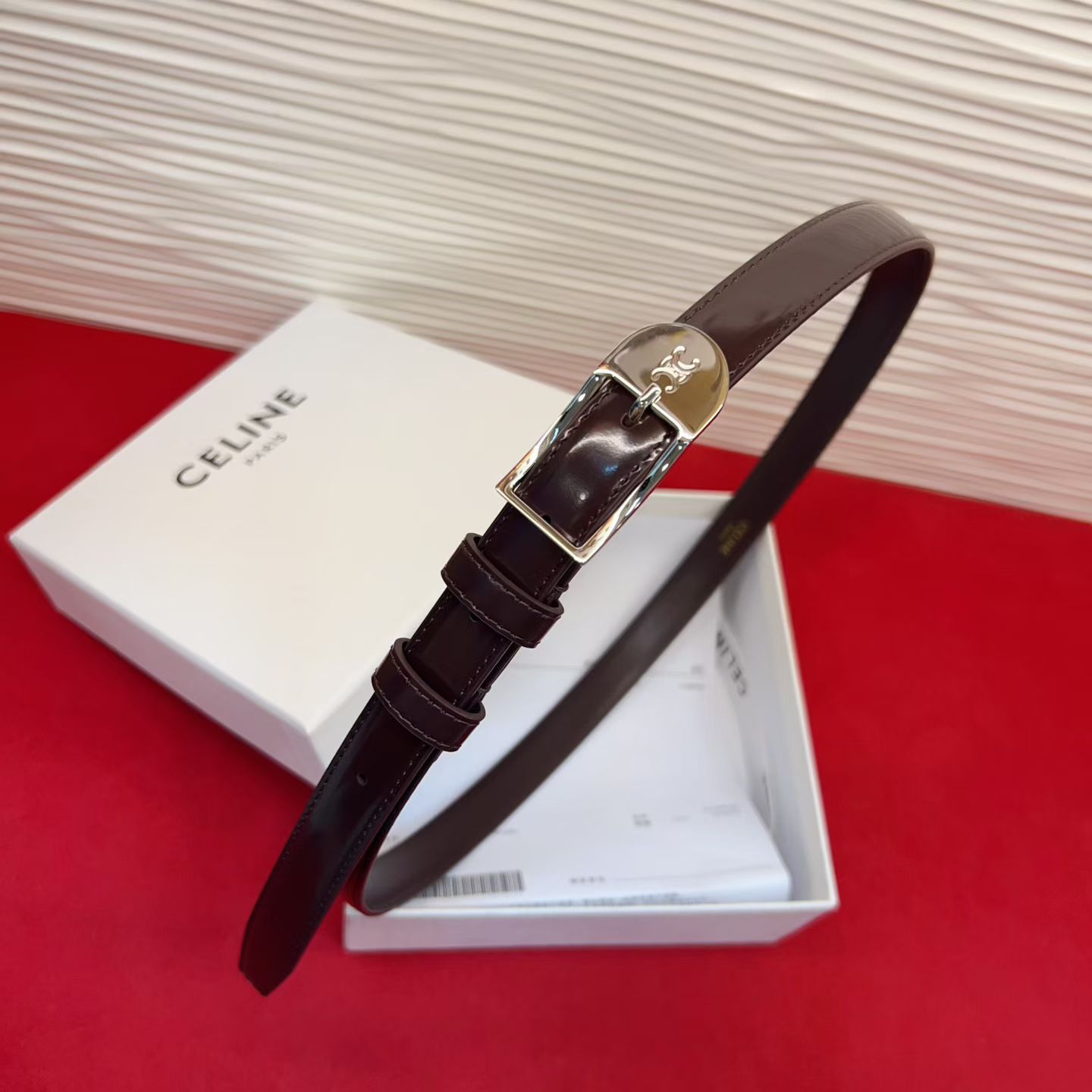 赛琳女装原单新款宽度:1.8cm精品凯旋门铜扣，正品复刻进口精选优质头层小牛皮，全粒面小牛皮，正版烫金l