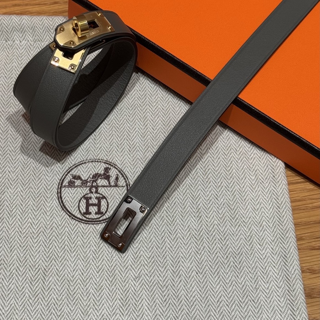 集合图🥳迷你Kelly 双圈手镯Swift 小牛皮双圈手镯，镀金迷你kelly锁扣，法国制作🇫🇷size