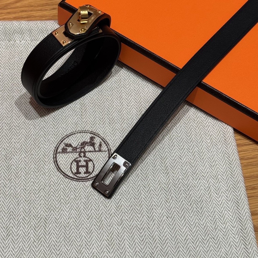 集合图🥳迷你Kelly 双圈手镯Swift 小牛皮双圈手镯，镀金迷你kelly锁扣，法国制作🇫🇷size