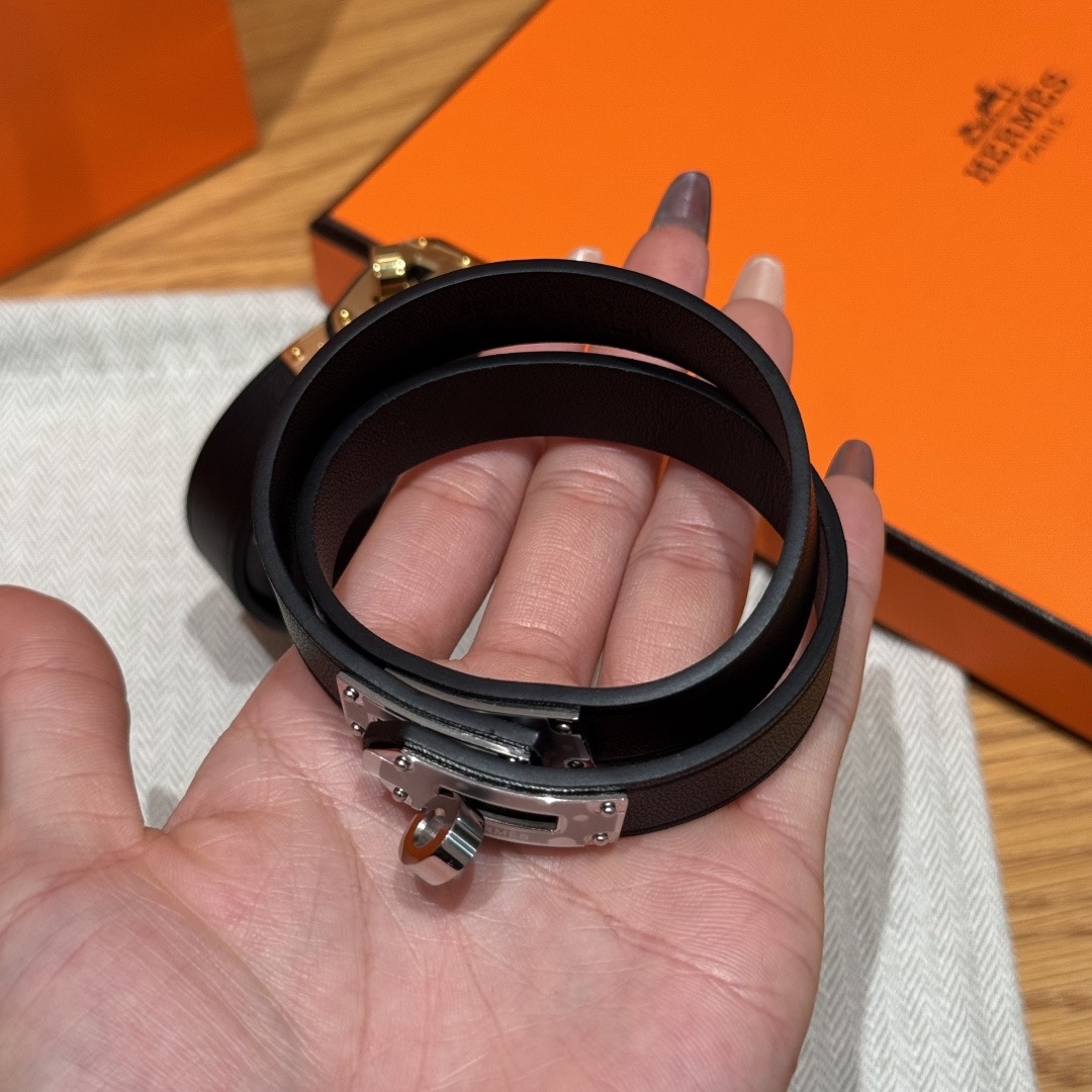 集合图🥳迷你Kelly 双圈手镯Swift 小牛皮双圈手镯，镀金迷你kelly锁扣，法国制作🇫🇷size