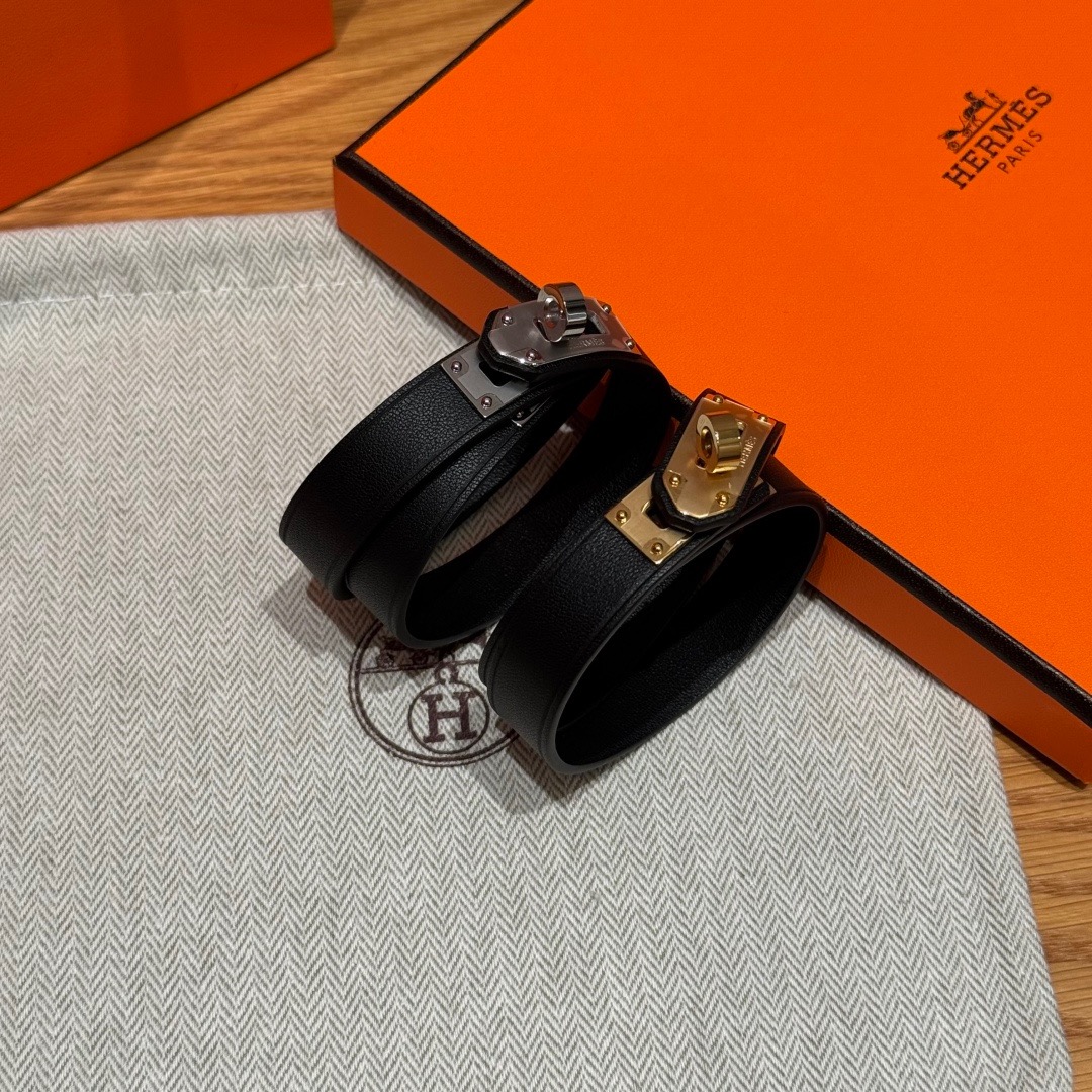 集合图🥳迷你Kelly 双圈手镯Swift 小牛皮双圈手镯，镀金迷你kelly锁扣，法国制作🇫🇷size