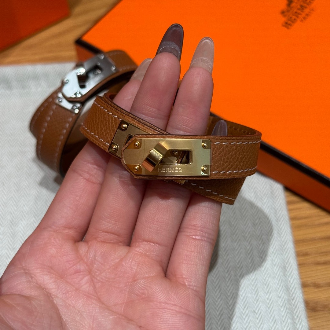 集合图🥳迷你Kelly 双圈手镯Swift 小牛皮双圈手镯，镀金迷你kelly锁扣，法国制作🇫🇷size