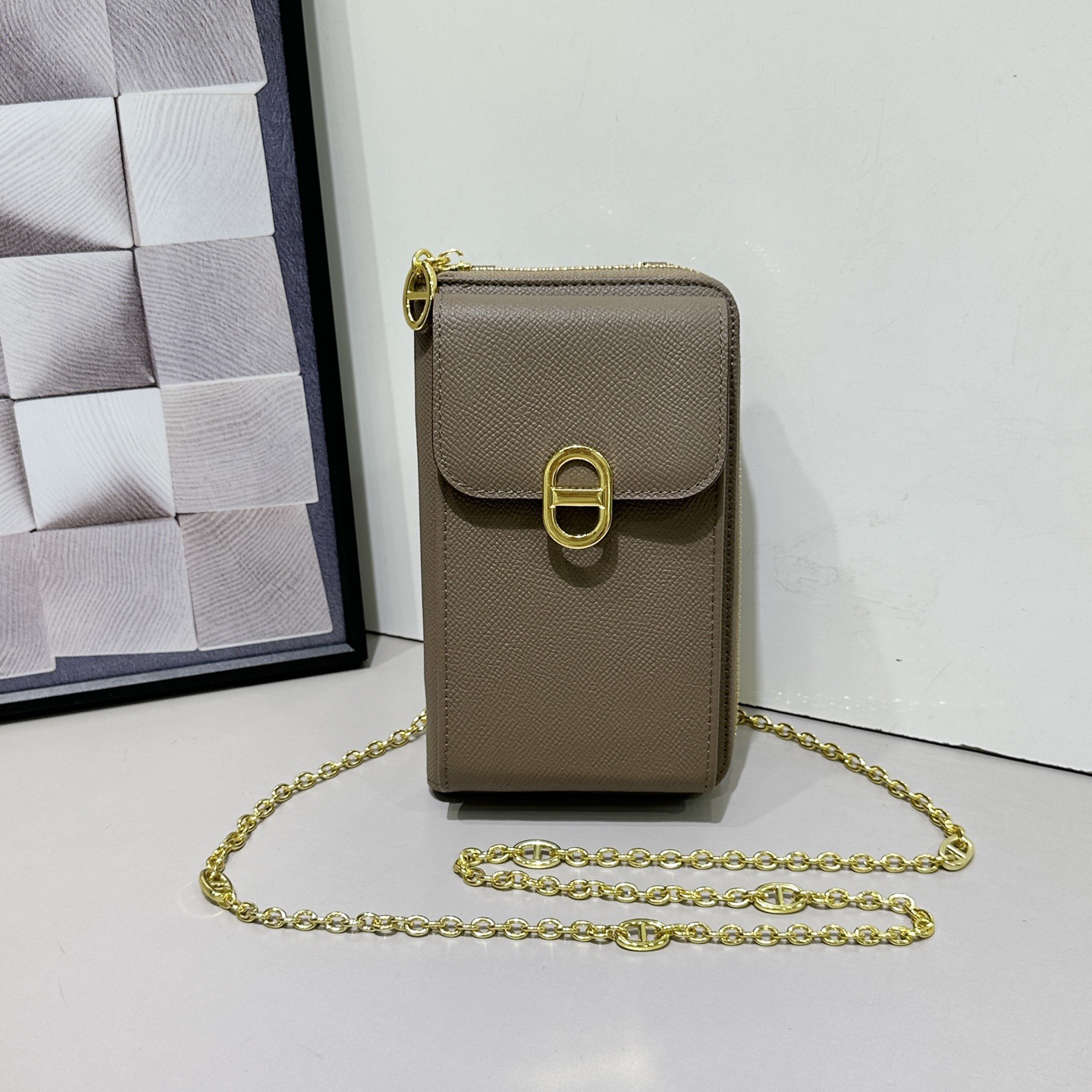 新款Hermes全皮手机包，钱包可手拎单肩斜挎，多功能肩带可拆卸，可以调节长短尺寸：11*5*19cm1