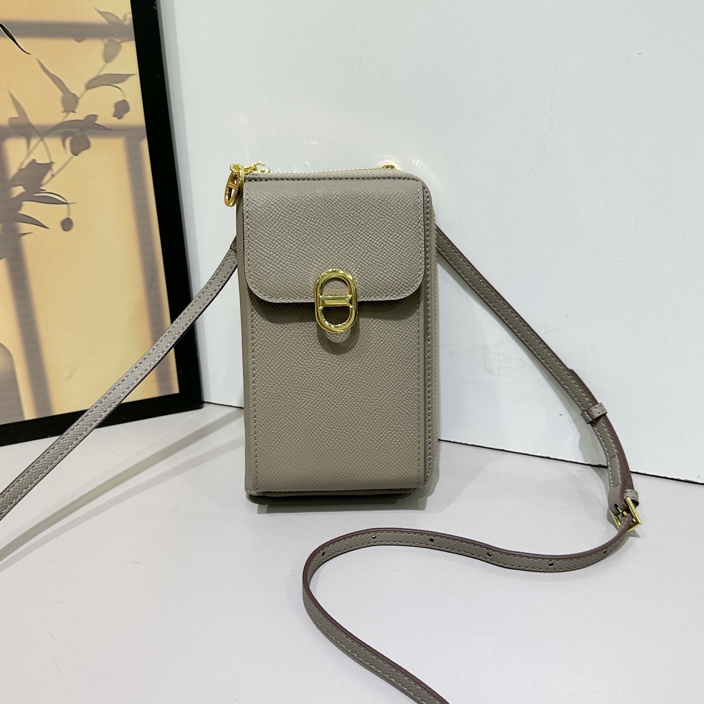 Hermes全皮手机包，钱包可手拎单肩斜挎，多功能肩带可拆卸，可以调节长短尺寸：11*5*19cm10个