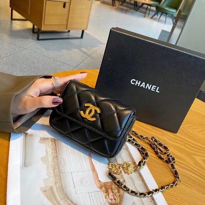 NO:741953,Original order Chanel23A handmade workshop series waist bag, chest bag is so cool, exquisite little lion, perfect workmanship, super versatile, belt, chanel19860909原单 Chanel23A手工坊系列腰包,胸包太酷啦,精致小狮子,完美做工,超级百搭,皮带,chanel,Belt