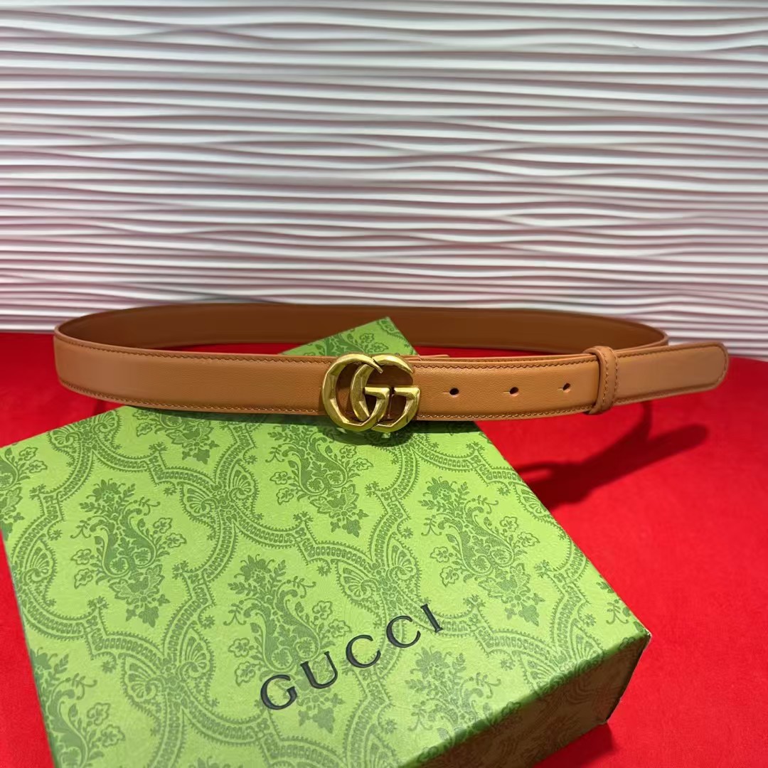 牛皮头层腰带 荧光白纤细版型 可搭配经典西装外套 裙装-Top High Quatity Cheap Sneakers Fashion Clothing Clothes Bags handbags Shoes of all Brand wholesale With The best Quality And Beautiful Price from China Factory Chinese suppliers wholesaler seller 牛皮头层腰带 荧光白纤细版型 可搭配经典西装外套 裙装