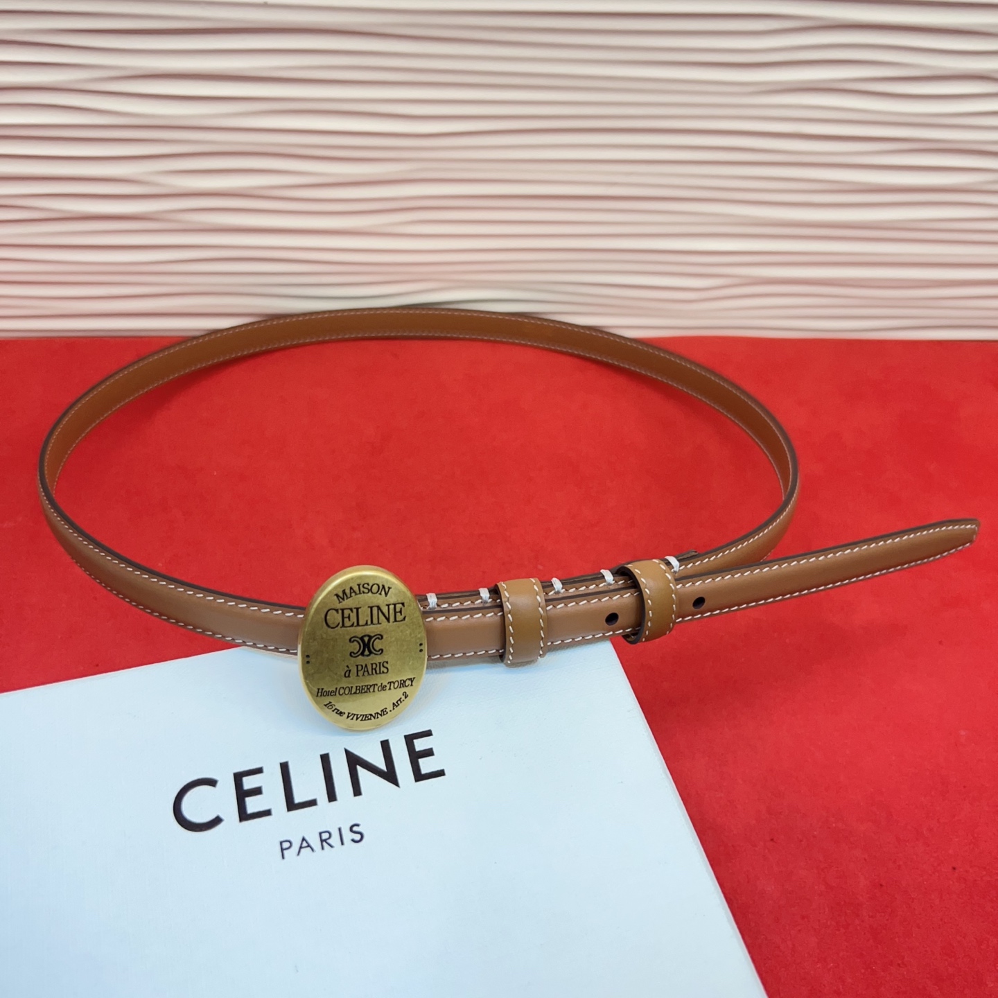 TEEN TRIOMPHE腰带荧光白纤细版型，可搭配经典西装外套、裙装，增添高雅气质1.3Cm。75一1