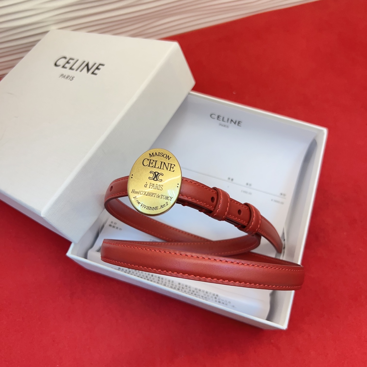 TEEN TRIOMPHE腰带荧光白纤细版型，可搭配经典西装外套、裙装，增添高雅气质1.3Cm。75一1